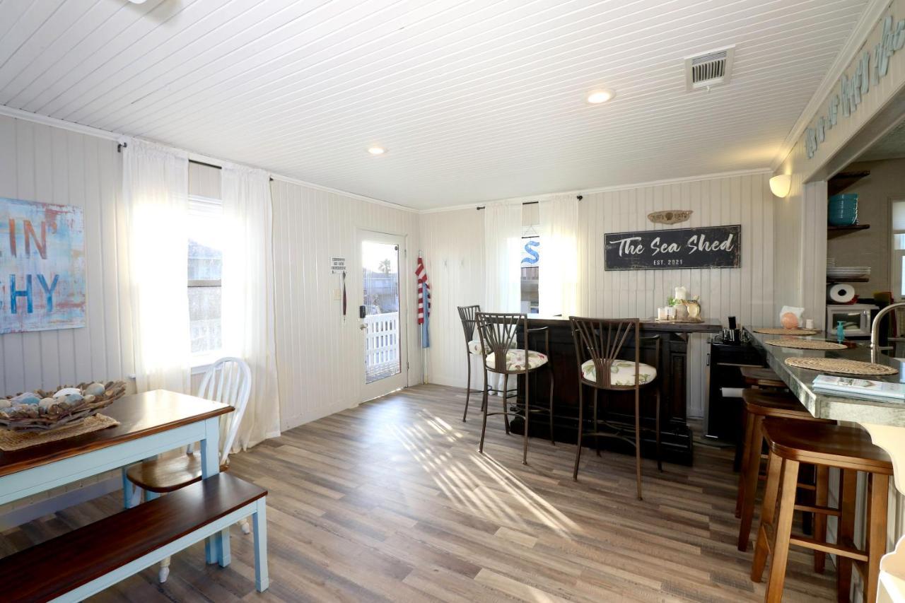 One-Of-A-Kind Beach Home With Lounge Bar Game Room Galveston Exterior photo